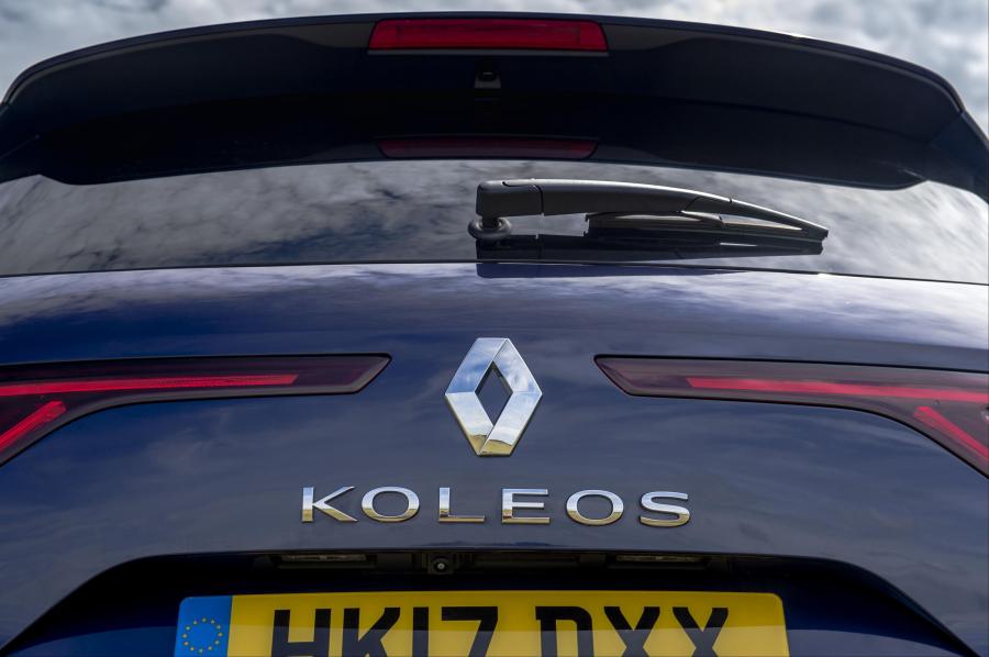 Логотип Renault Koleos 2017 года  (UK) (фото 15 из 40)